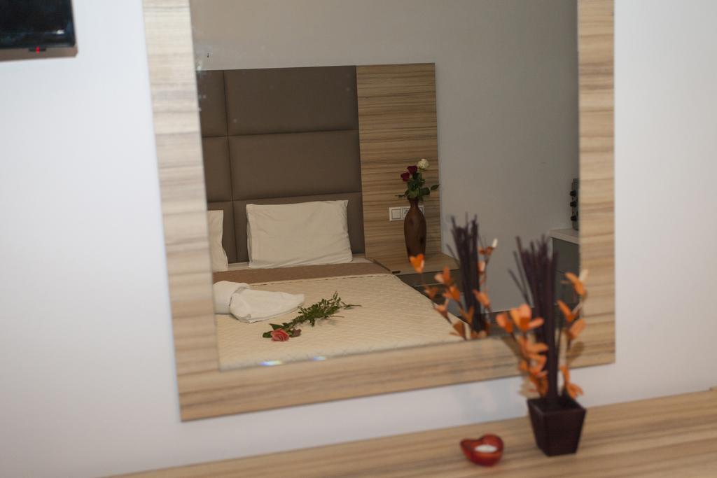 Aparthotel Oasis Exclusive Parga Exterior foto