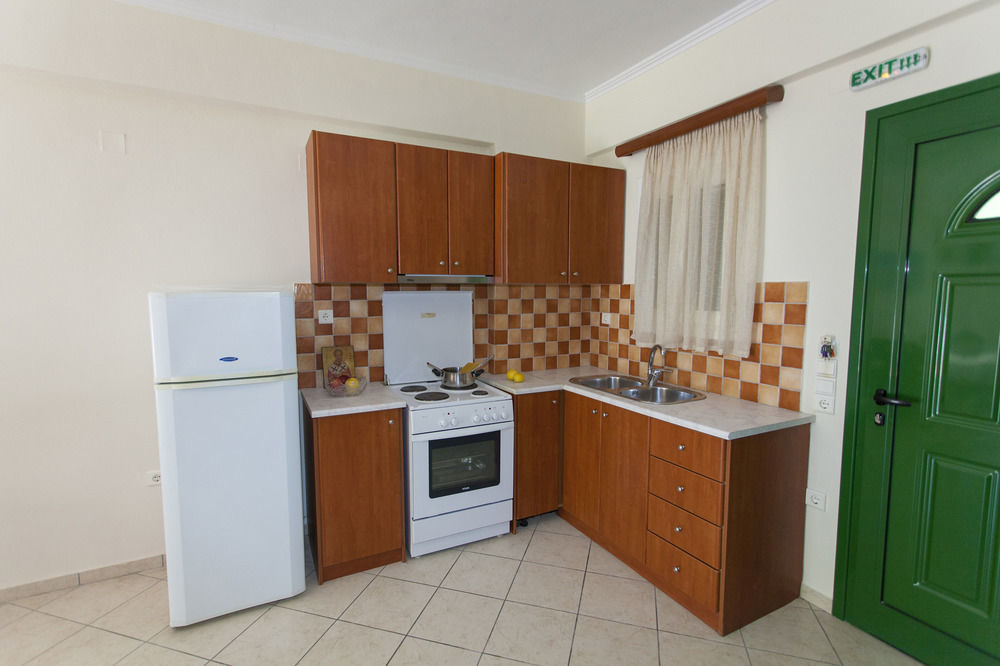 Aparthotel Oasis Exclusive Parga Exterior foto